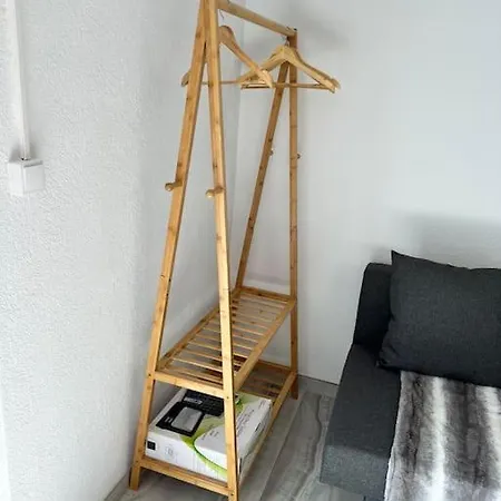 Une Belle Studio Tout Meuble Апартаменты Сен-Луи