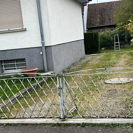 Une Belle Studio Tout Meuble 아파트